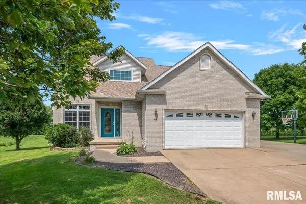402 James Creek LN,  Jacksonville,  IL 62650