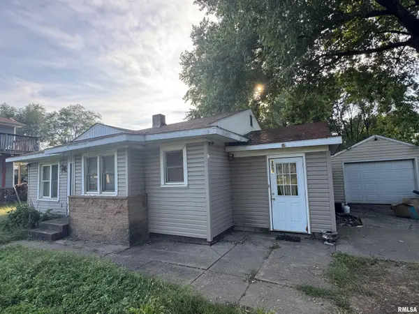 2031 S LARAMIE ST, Peoria, IL 61605
