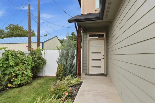 7805 E Baldwin Ave #7807 E Baldwin Ave, Spokane Valley, WA 99206