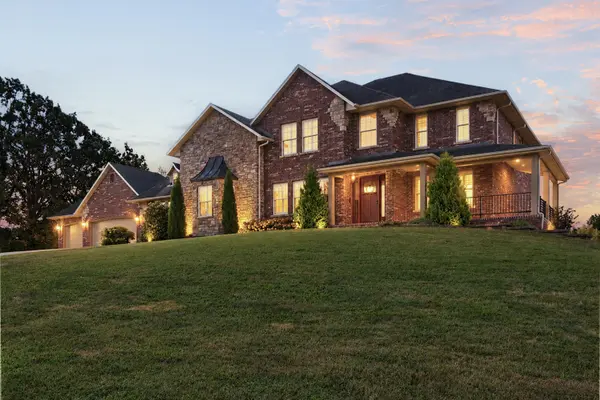 144 Elmview DR, Ozark, MO 65721