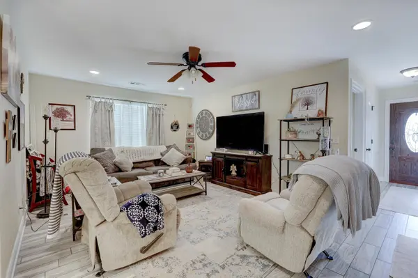 1919 Chris LN, Joplin, MO 64804