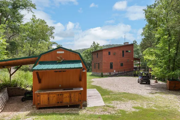3961 County Road 102, Eureka Springs, AR 72632