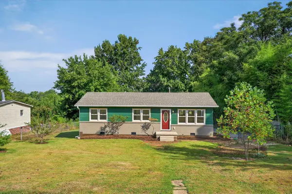 137 Anderson DR, Spartanburg, SC 29302-3063