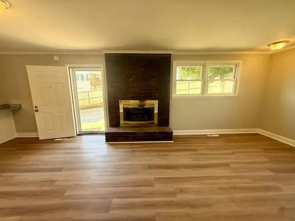 160 J ST, Greer, SC 29651