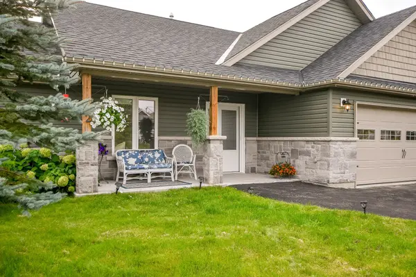 12 Millwood CT, Huntsville, ON P1H 0B7