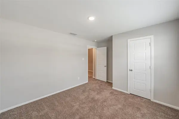 1207 Putnam Street, Mansfield, TX 76063