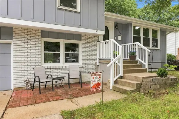 8517 Evanston AVE, Raytown, MO 64133