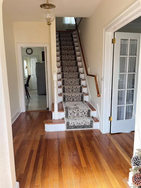 11 Pleassant Ave, White Plains, NY 10605