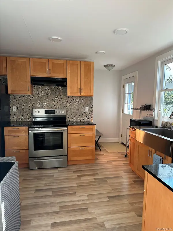 26 Main ST, Germantown, NY 12526
