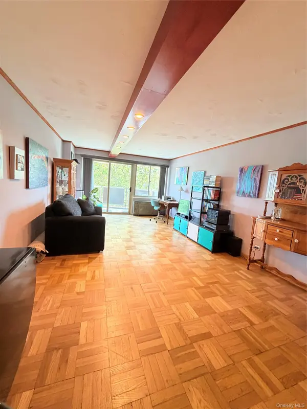 1815 215th ST #2A, Bayside, NY 11360