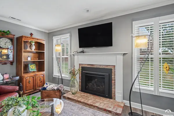 4009 Vintage CT, Lawrence, KS 66047