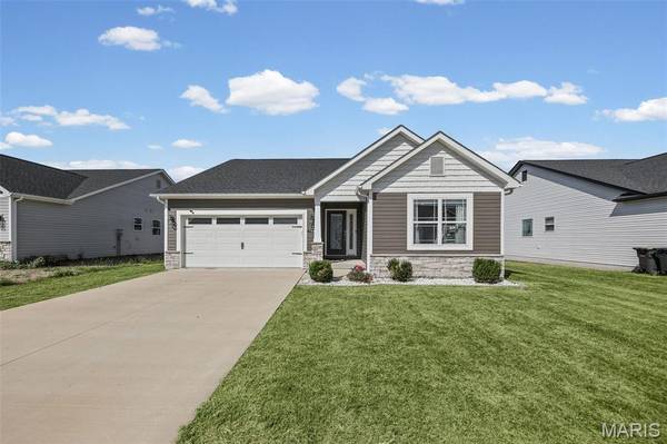 789 Topaz CT, Mascoutah, IL 62258