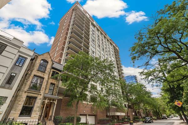 71 E DIVISION ST #402, Chicago, IL 60610