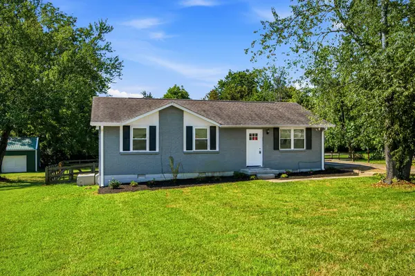 219 Staggs Dr, Portland, TN 37148