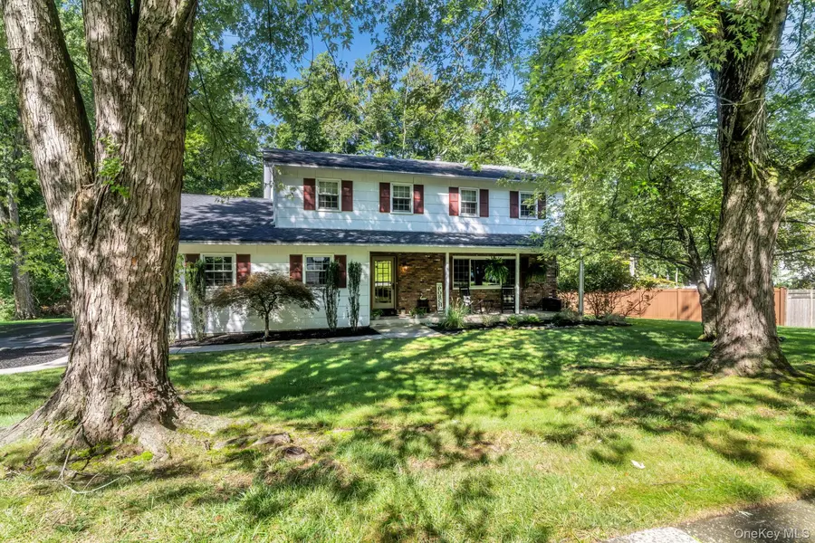 79 Branchville RD, Valley Cottage, NY 10989