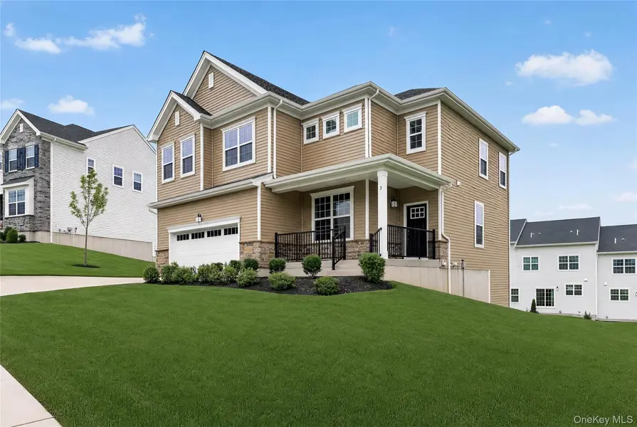 3 Aurora TER, Tuxedo Park, NY 10987