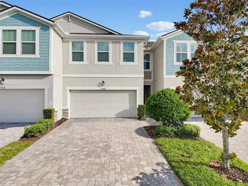 10260 BLUE POND, Lutz, FL 33558
