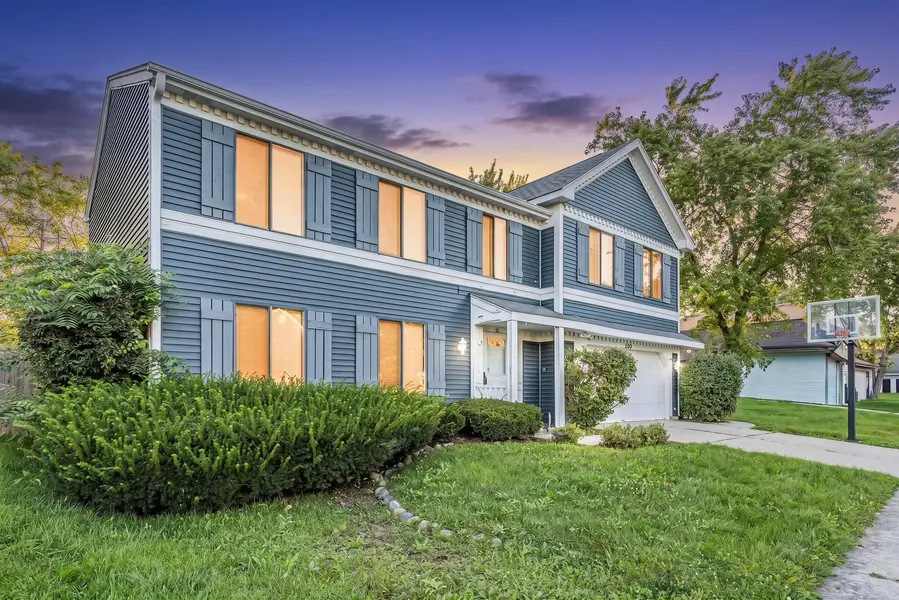 206 Albert DR, Vernon Hills, IL 60061