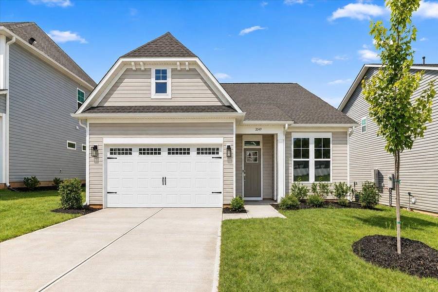 2049 Halton Oaks DR, Spartanburg, SC 29303