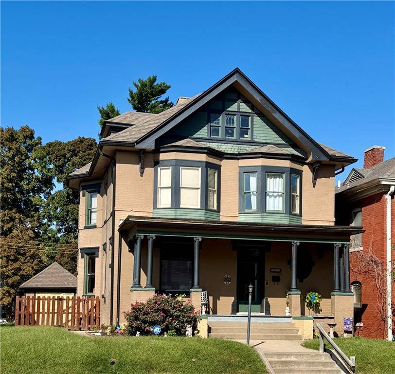 428 N 21st ST, St Joseph, MO 64501