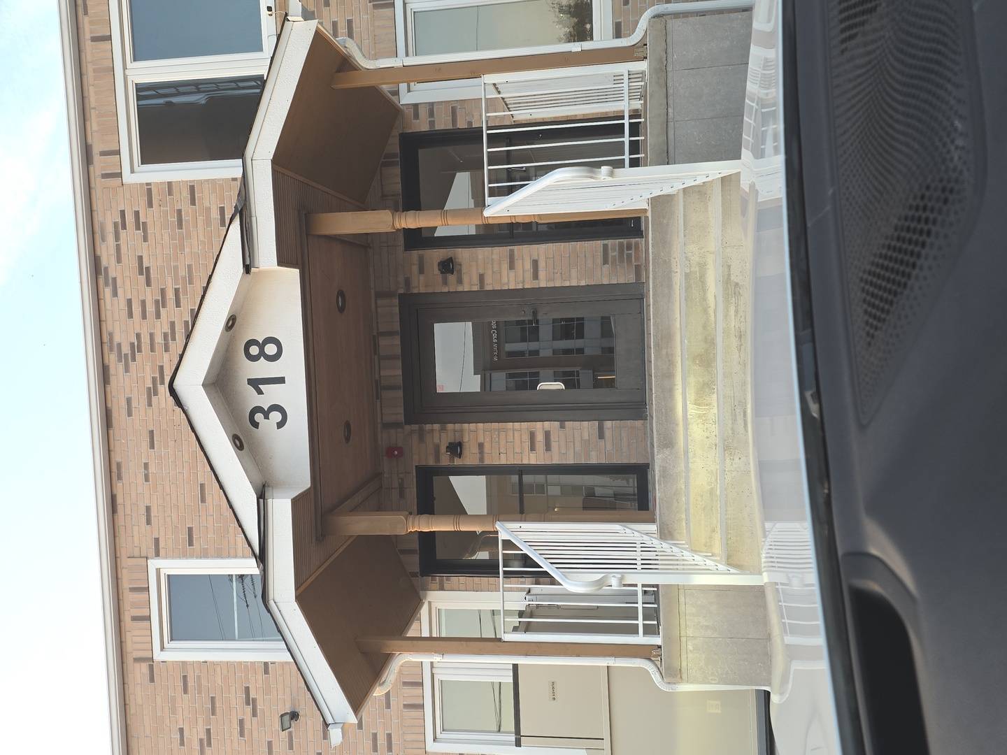 318 W Ogden AVE #2, Westmont, IL 60559