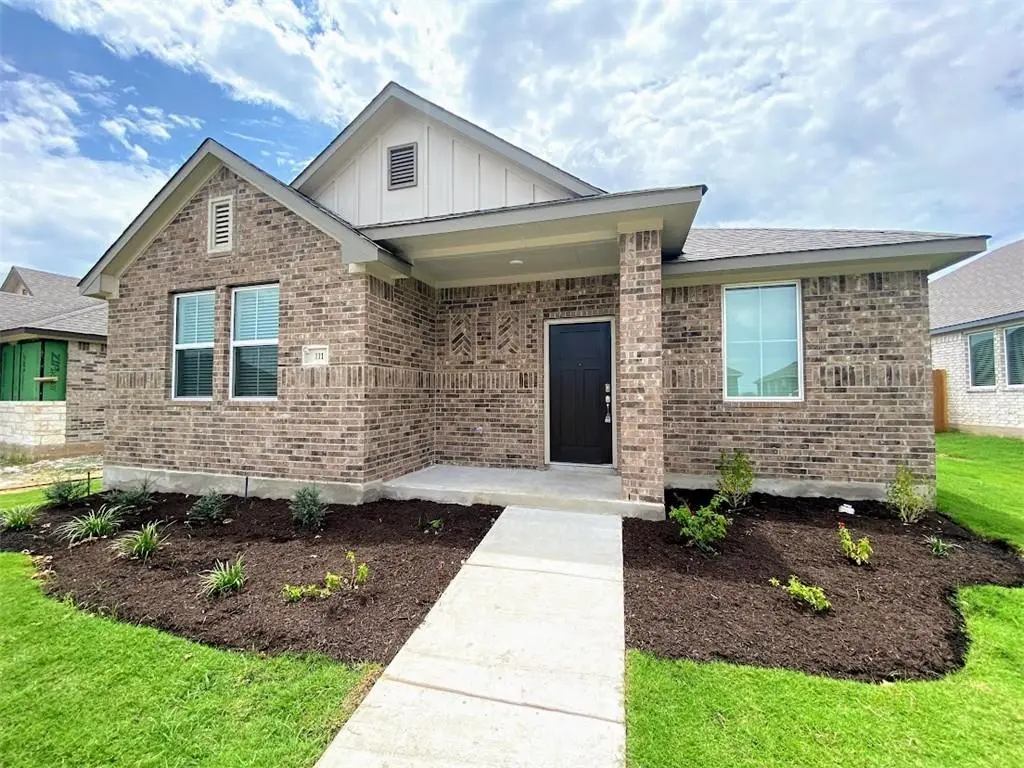 111 Dedina DR, Georgetown, TX 78626