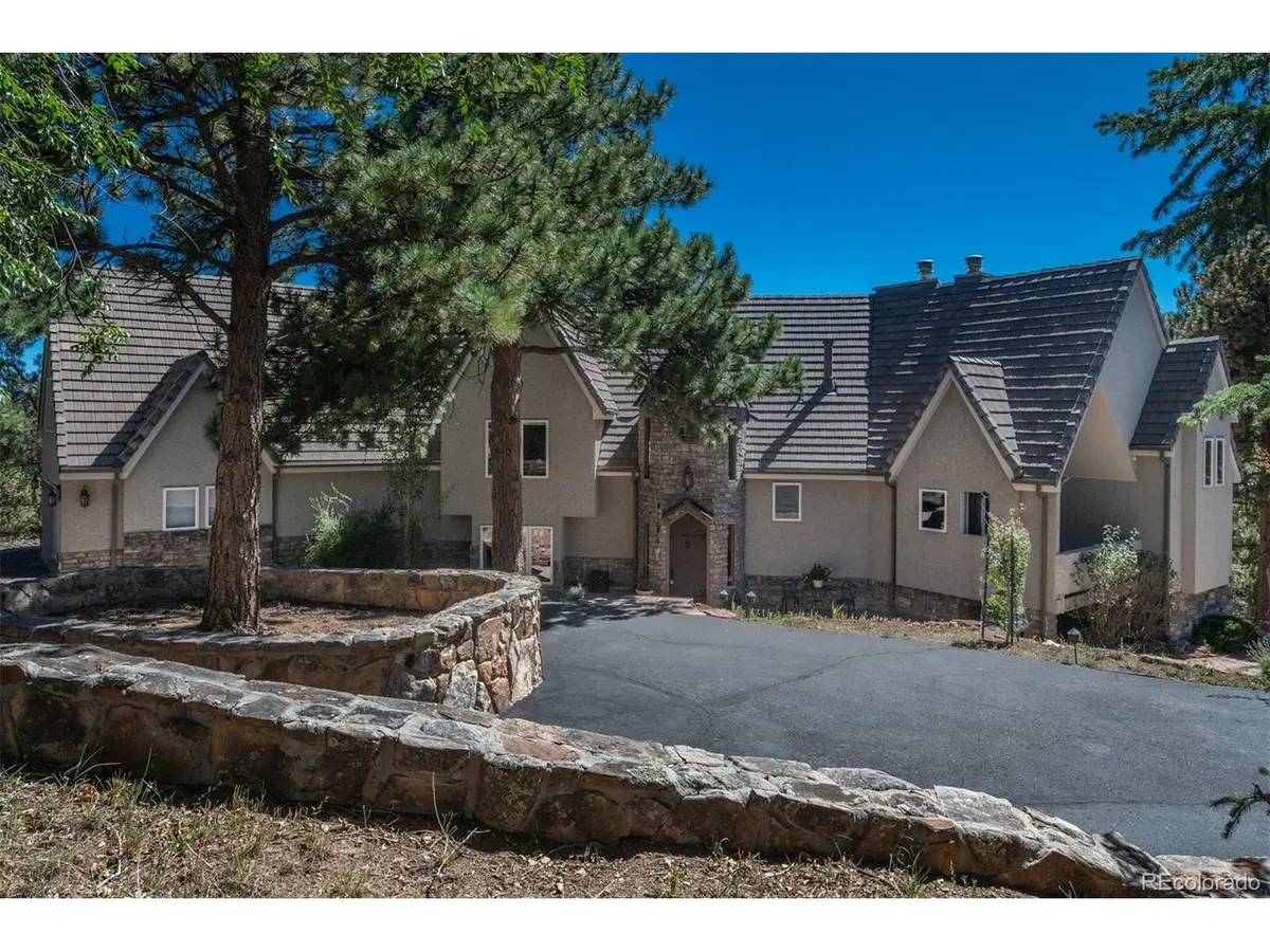 22594 Treetop, Golden, CO 80401