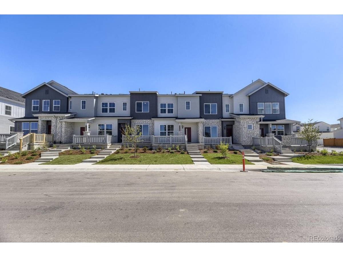 358 N Bersshine, Watkins, CO 80137