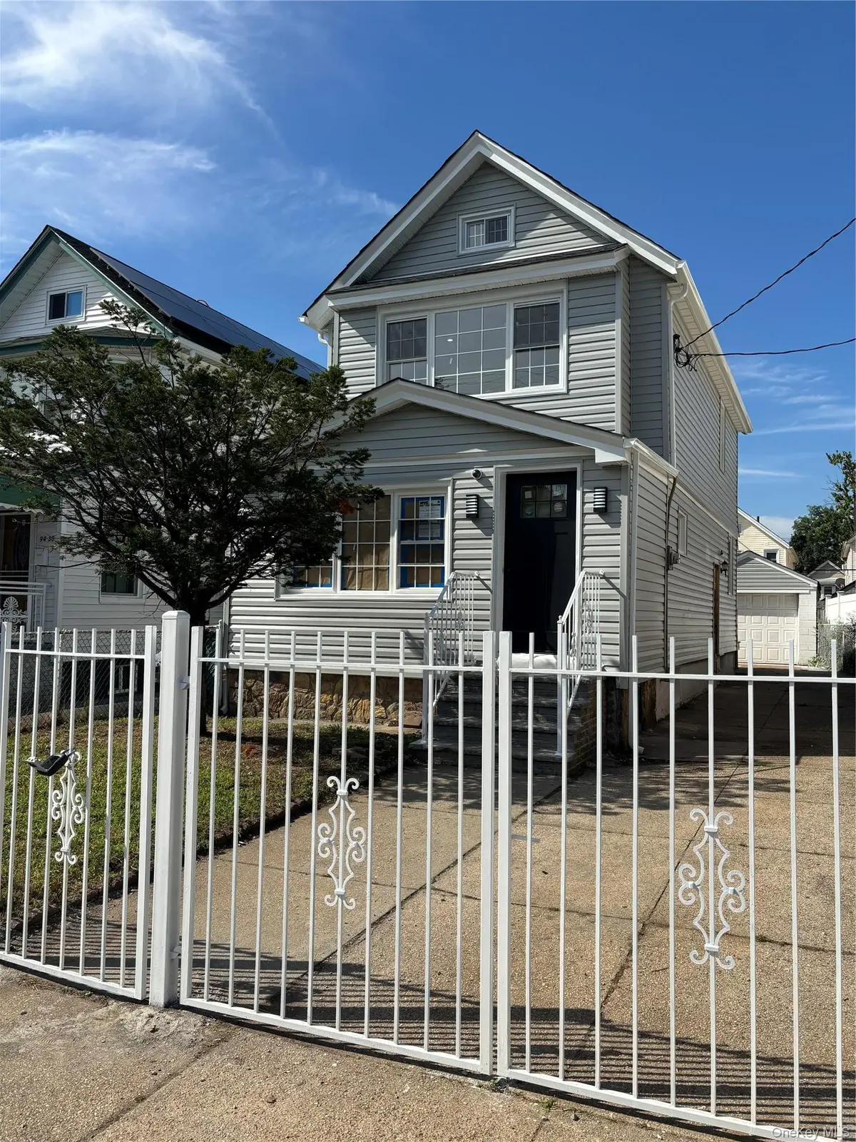 94-28 209 ST, Queens Village, NY 11428