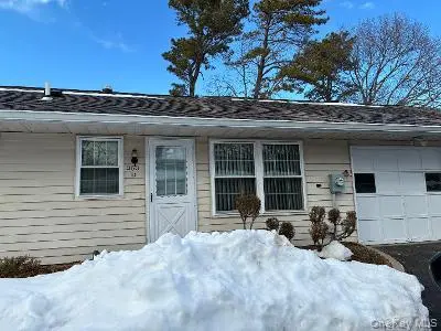 353 Woodbridge DR #D, Ridge, NY 11961