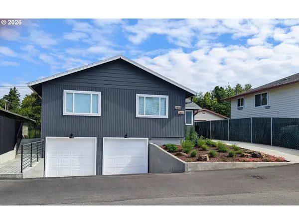 2404 E 13TH ST, Vancouver, WA 98661