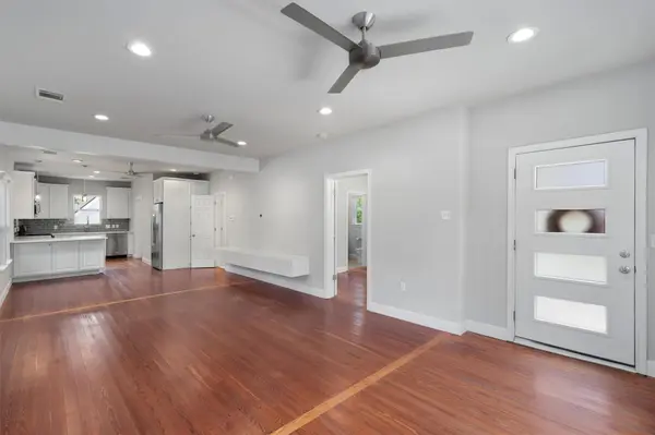 1102 Woodland Ave #1, Austin, TX 78704
