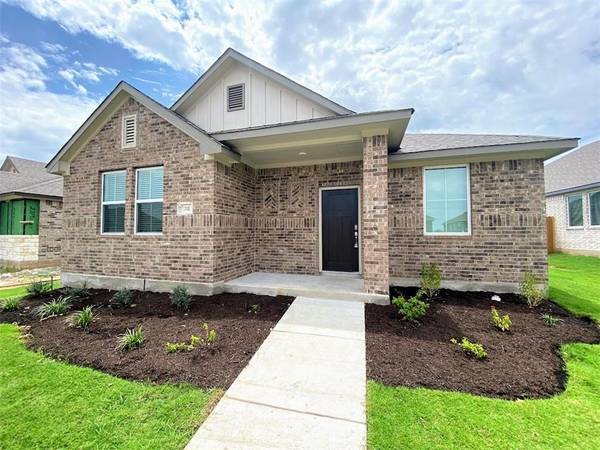 111 Dedina DR, Georgetown, TX 78626