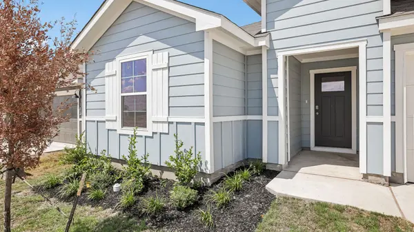164 Gilmer LN, Buda, TX 78610