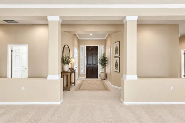 128 Crepe Myrtle LN, Georgetown, TX 78633