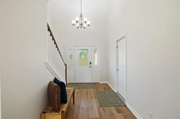 71 Wrangler DR, Morgans Point Resort, TX 76513