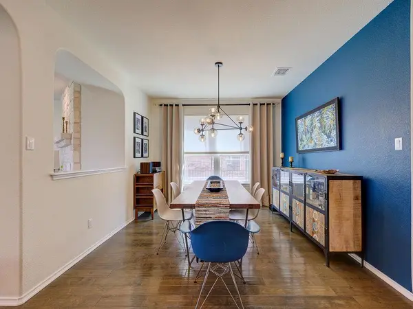 302 Danish DR #13, Hutto, TX 78634