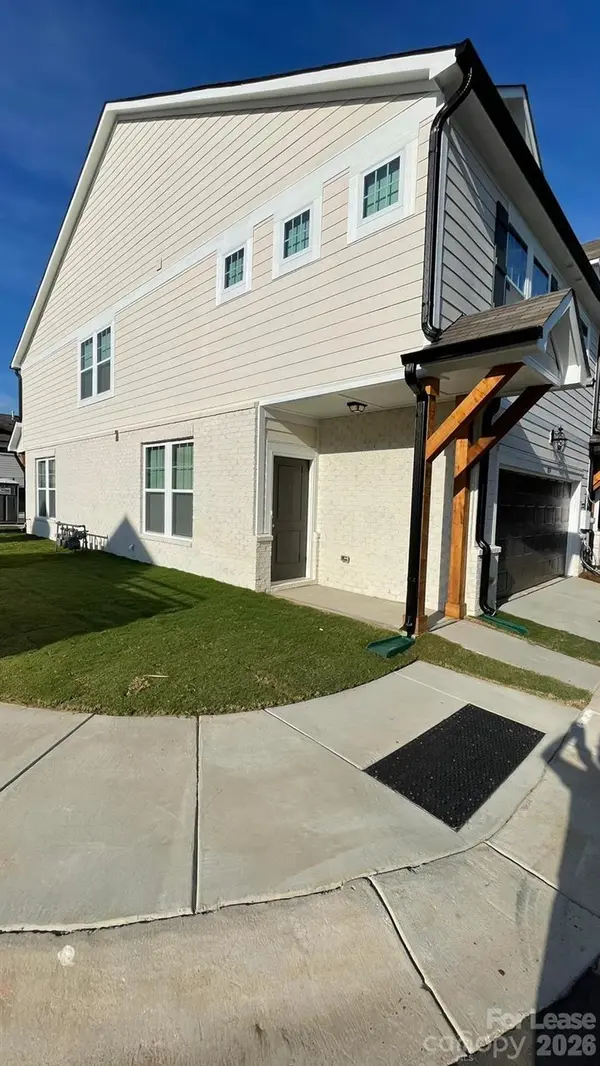 804 Lew DR, Pineville, NC 28134