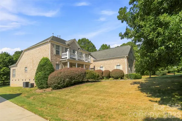 7607 Meadow Grove DR, Waxhaw, NC 28173