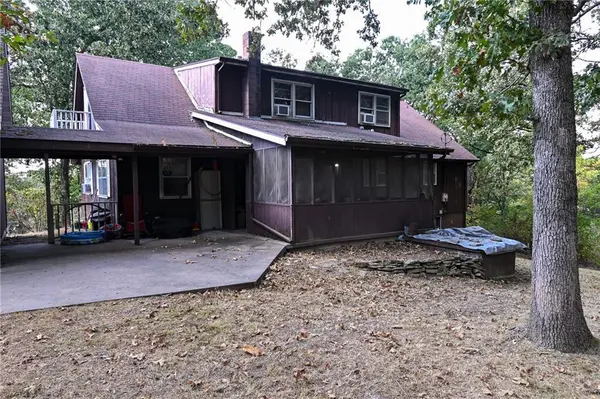 3889 S 143rd RD, Bolivar, MO 65613