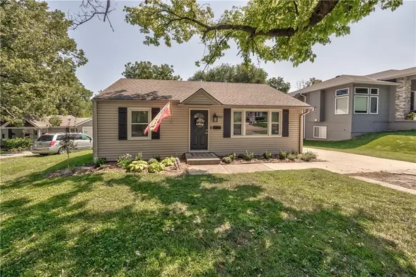 5531 REEDS RD, Mission, KS 66202