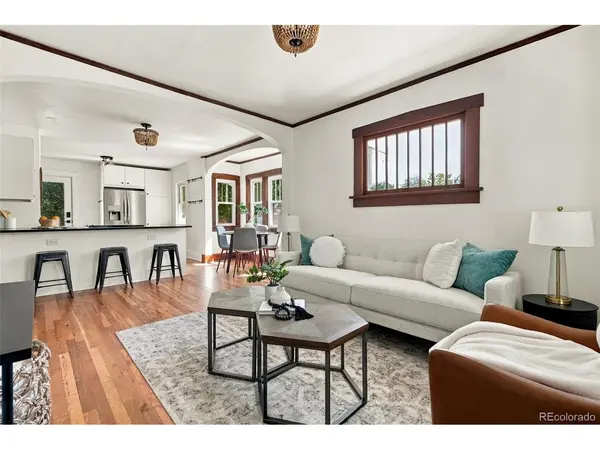 3196 S Logan, Englewood, CO 80113