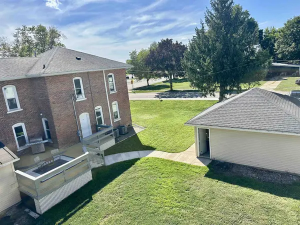 406 W Toledo ST, Fremont, IN 46737
