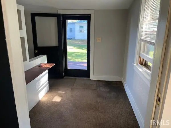 215 Rush ST, Lakeville, IN 46536