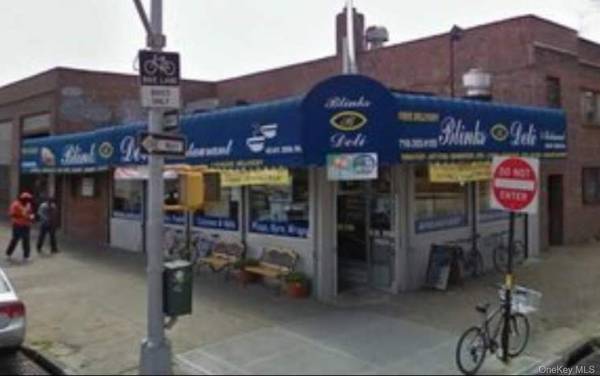3504 43 AVE, Long Island City, NY 11101