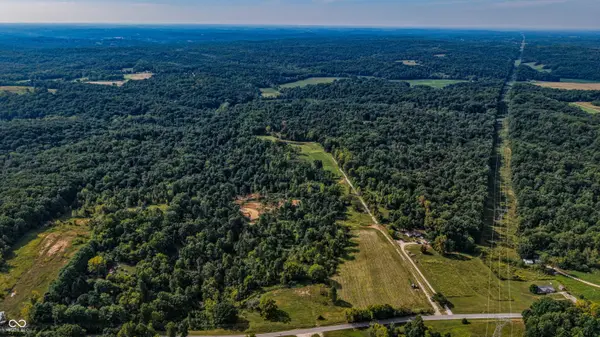 2 W Porter Ridge RD, Spencer, IN 47460