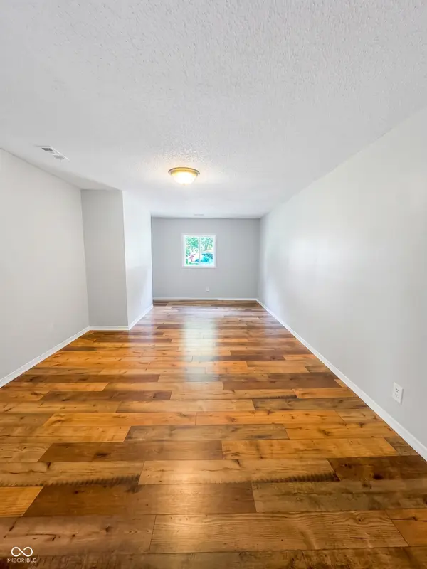 5861 E 43rd ST, Indianapolis, IN 46226