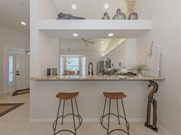 107 WOODBRIDGE DR #202, Venice, FL 34293