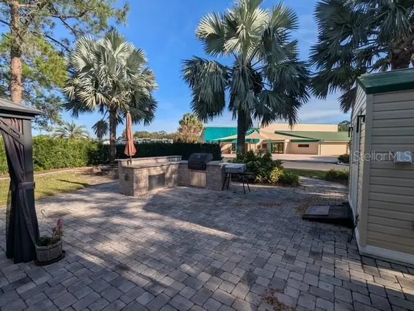 16353 CHERRY TREE CT, Clermont, FL 34714