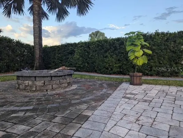16353 CHERRY TREE CT, Clermont, FL 34714